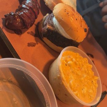 la Barbecue - Pork sandwich, Mac & cheese, smoked sausage - Barbeque Near Me - Austin, Texas la Barbecue - Pork sandwich, Mac & cheese, smoked sausage - Barbeque Near Me - Austin, Texas