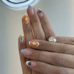 Shape Nail Lounge