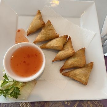 Pilin Thai - Veggie samosa - Thai Near Me - Altamonte Springs, Florida Pilin Thai - Veggie samosa - Thai Near Me - Altamonte Springs, Florida