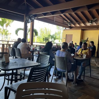 Terruño - Llenándose el restaurante - Caribbean Near Me - Luquillo, Puerto Rico