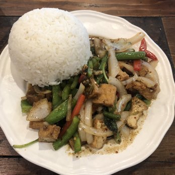 EatThai - Pad Kra Prow (Spicy Basil) with Tofu - Regular portion - Thai Near Me - Indianapolis, Indiana