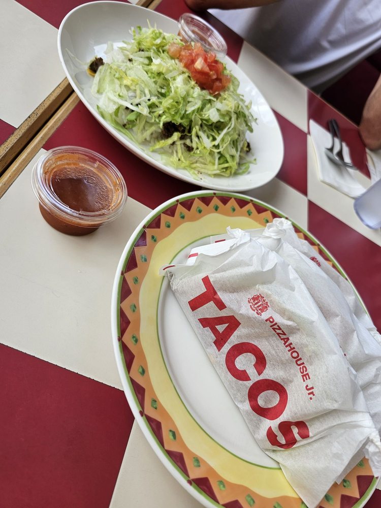 PIZZA HOUSE JR 北谷店 11 Photos 北谷町美浜359, 中頭郡, 沖縄県, Japan Pizza Restaurant Reviews