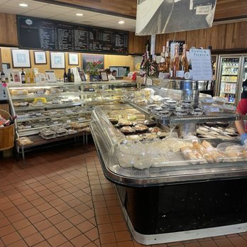 GIULIANO’S DELICATESSEN - Updated December 2024 - 1396 Photos & 1278 ...