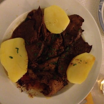 Toma Lá Dá Cá - Prato de "Iscas à Portuguesa". - Portuguese Near Me - Lisbon, 11 Toma Lá Dá Cá - Prato de "Iscas à Portuguesa". - Portuguese Near Me - Lisbon, 11
