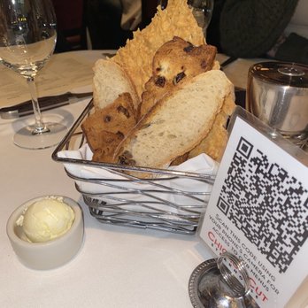 Chicago Cut Steakhouse - Bread basket - Steakhouses Near Me - Chicago, Illinois Chicago Cut Steakhouse - Bread basket - Steakhouses Near Me - Chicago, Illinois