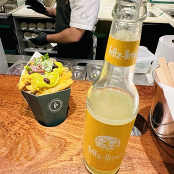 Potato Project - "The Guacamole" and really good lemonade! - Fast Food Near Me - Lisbon, 11