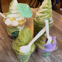 Matcha Soft-Serve Ice Cream (Matcha) and Soft Ice Cream (Mix)