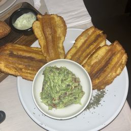 Tostones Con Guacamoles
