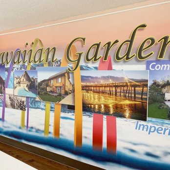 IP Wallpapering & Flooring - a picture of a hotel lobby - Wallpapering Near Me