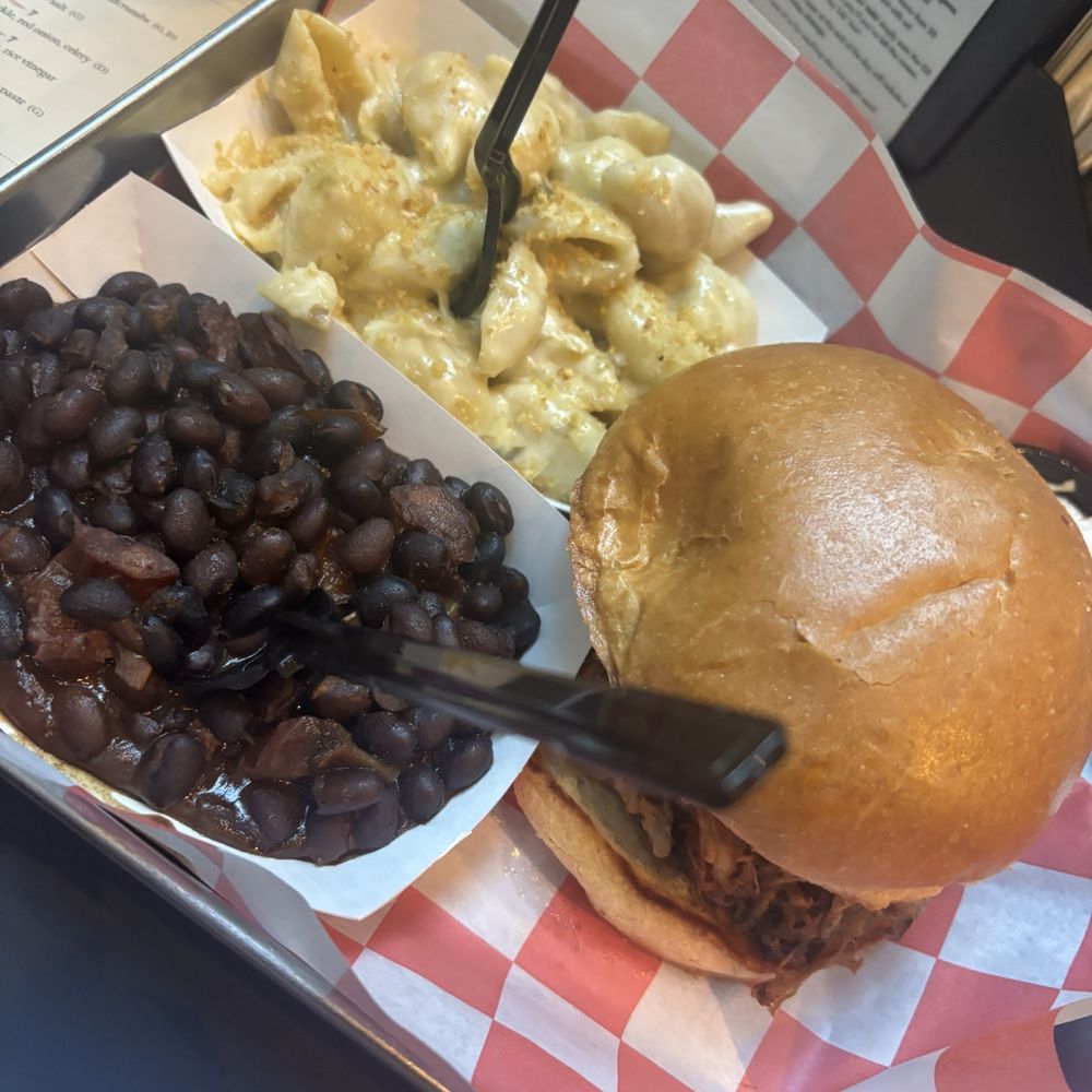 Expat BBQ - Pork Sandwich Mac n Cheese Black Beans - Bars Near Me - Saint Louis, Missouri Expat BBQ - Pork Sandwich Mac n Cheese Black Beans - Bars Near Me - Saint Louis, Missouri