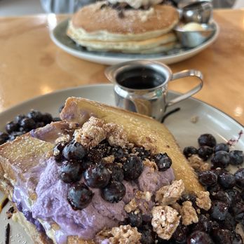 Toast Kitchen & Bakery - Ube French toast - Breakfast & Brunch Near Me - Tustin, California