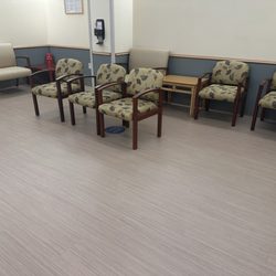 Queen's Heart Physician Practice - Waiting area