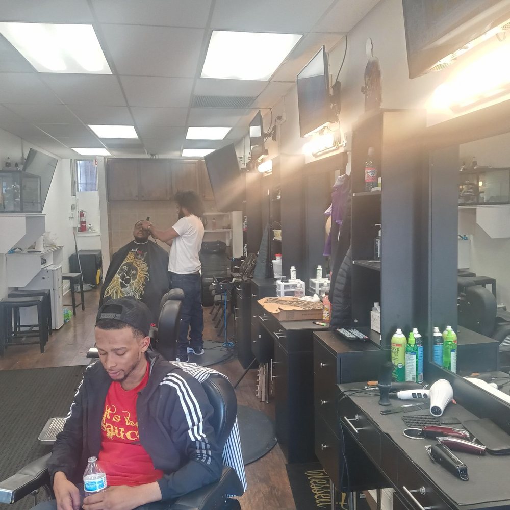 North Kutz Barbershop - Barbers Near Me - Chicago, Illinois North Kutz Barbershop - Barbers Near Me - Chicago, Illinois