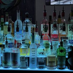 Category 5 - Alcohol bar