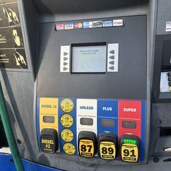 Rotten Robbie - Dec 2023 price for premium - Gas Stations Near Me - San Jose, California