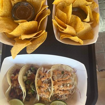 La Isla Taco Grill - Steak and Shrimp Tacos and chips and salsa - Tacos Near Me - Marathon, Florida La Isla Taco Grill - Steak and Shrimp Tacos and chips and salsa - Tacos Near Me - Marathon, Florida