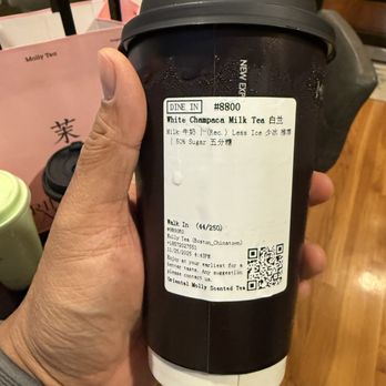 Molly Tea - White Champaca Milk Tea - Bubble Tea Near Me - Boston, Massachusetts