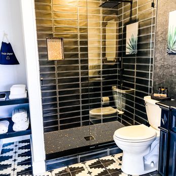 Bell Mare Hotel - The Drover - Custom Bathroom - Hotels Near Me - Breckenridge, Texas Bell Mare Hotel - The Drover - Custom Bathroom - Hotels Near Me - Breckenridge, Texas