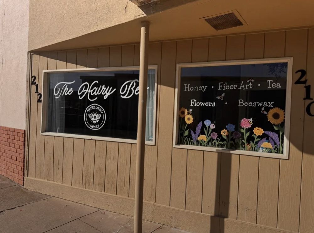 The Hairy Bee Logo