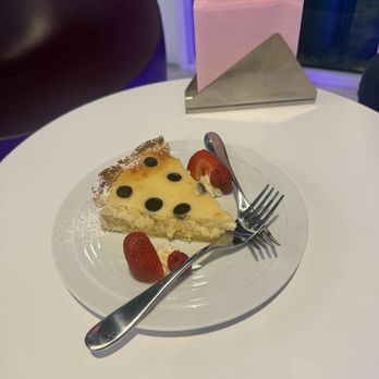 D'Liras - Mascarpone Ricotta - Bakeries Near Me - Wilton Manors, Florida
