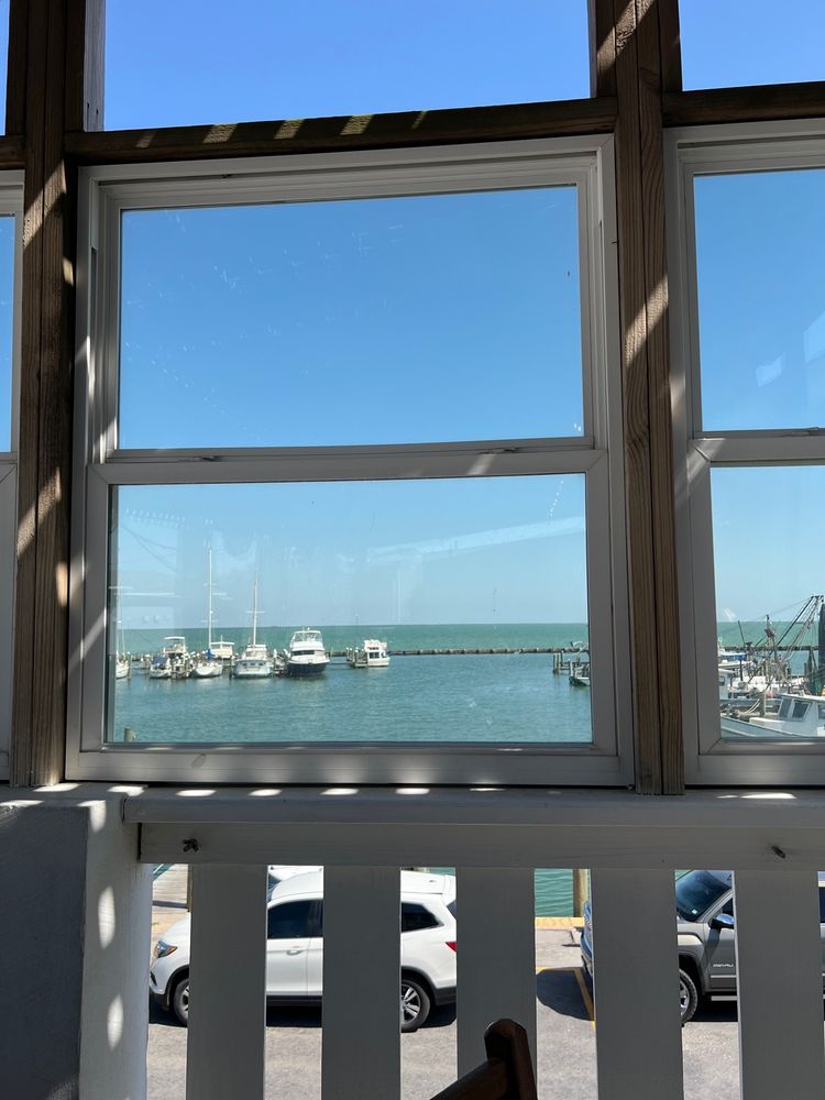Charlotte Plummer Seafare Restaurant