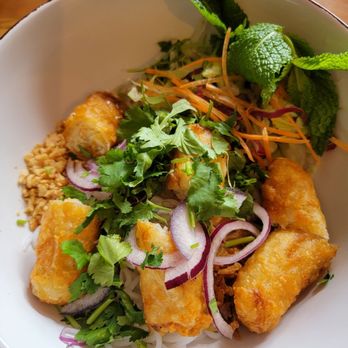 Viet Cuisine - Bún #50 (rice noodles, spring rolls, veggies, herbs) - Vietnamese Near Me - Itzehoe, SH Viet Cuisine - Bún #50 (rice noodles, spring rolls, veggies, herbs) - Vietnamese Near Me - Itzehoe, SH