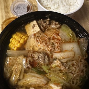 Hot Pot Mini Workshop - I chose to do the do-it-yourself pot. This is exactly 1 lb of ingredients. - Hot Pot Near Me - Ontario, California Hot Pot Mini Workshop - I chose to do the do-it-yourself pot. This is exactly 1 lb of ingredients. - Hot Pot Near Me - Ontario, California