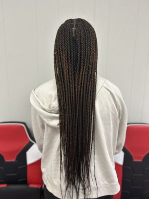 24 Braiding Salon - We believe in providing an exceptional experience to each of our valued clients!