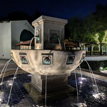 Quail Hill Shopping Center - Fountain in front of Oliver's Trattoria - Shopping Centers Near Me - Irvine, California Quail Hill Shopping Center - Fountain in front of Oliver's Trattoria - Shopping Centers Near Me - Irvine, California
