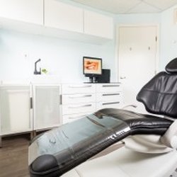 Schrott Perio Implants - Dr. Alexander Schrott and Dr. Meghrik Assadourian provide expert periodontal care and implant surgery with a focus on quality...