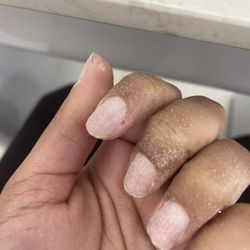 T-Nailroom - Cut from nail tech