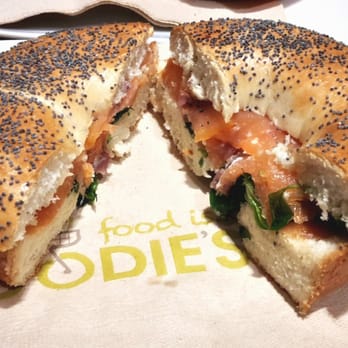 Foodie's - Bagel salmone - 4,90€ - Cafes Near Me - Milan, Michigan Foodie's - Bagel salmone - 4,90€ - Cafes Near Me - Milan, Michigan