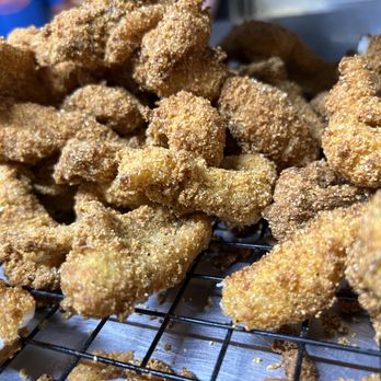Gary's Oyster Shack - Best catfish in Panama City - Seafood Near Me - Panama City, Florida