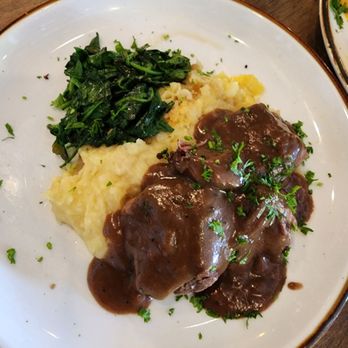 Bonaparte Bistro - Braised short ribs - French Near Me - Hermosa Beach, California