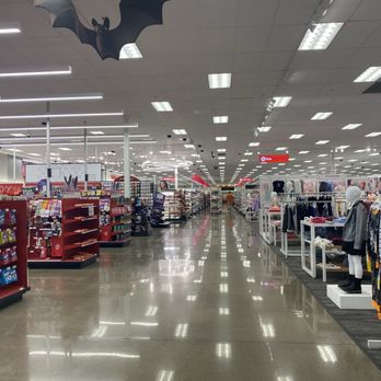 Target - Department Stores Near Me - Whitehall, Ohio