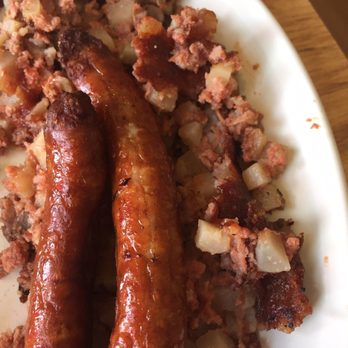 George's Place - Overlooked breakfast sausage & uneatable corned beef hash. - Breakfast & Brunch Near Me - Carmel Hamlet, New York