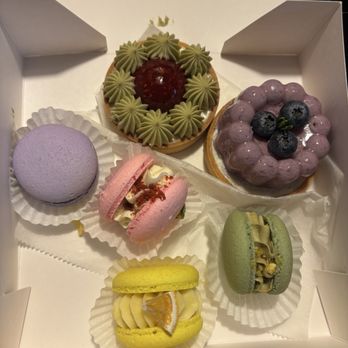 The Artisan Cakery - Bakeries Near Me - Knoxville, Tennessee The Artisan Cakery - Bakeries Near Me - Knoxville, Tennessee
