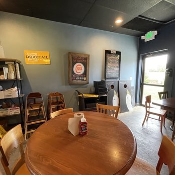 Fat Dan's Deli Carmel - More ambiance - Pizza Near Me - Carmel, Indiana