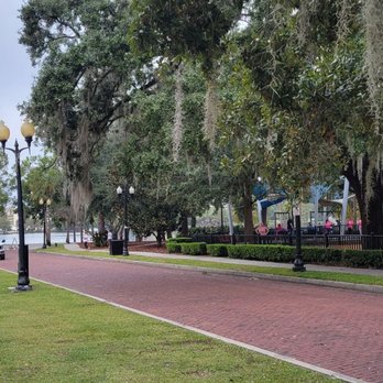 Lake Eola Park - Parks Near Me - Orlando, Florida