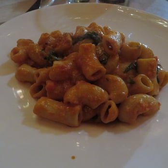Carmelina's - Penne Capricciose ~ spinach, roasted red peppers, roasted garlic, tomato, cream sauce. $16 1/2015 - Italian Near Me - Boston, Massachusetts Carmelina's - Penne Capricciose ~ spinach, roasted red peppers, roasted garlic, tomato, cream sauce. $16 1/2015 - Italian Near Me - Boston, Massachusetts