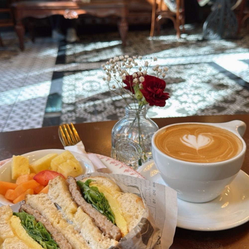 Cafe Deko - Sunrise Bagel and Latte - Coffee & Tea Near Me - Chicago, Illinois Cafe Deko - Sunrise Bagel and Latte - Coffee & Tea Near Me - Chicago, Illinois