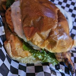 Oaklyn Manor Bar & Grill - Grilled chicken sandwich