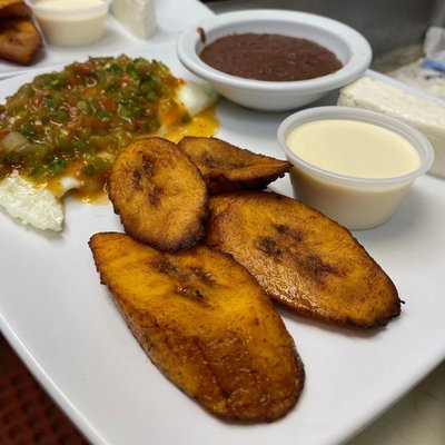 Cristina's Salvadorean Food by null