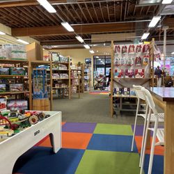 Snapdoodle Toys & Games Seattle