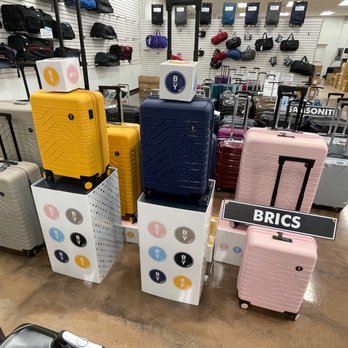 Bronx Luggage Store - Bric's of Italy - Luggage Near Me - Coconut Creek, Florida Bronx Luggage Store - Bric's of Italy - Luggage Near Me - Coconut Creek, Florida