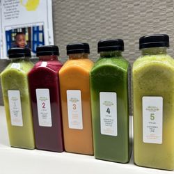 Juiced & Squeezed - Juice detox