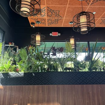 Thai House-Whittier - Inside - Thai Near Me - Whittier, California Thai House-Whittier - Inside - Thai Near Me - Whittier, California