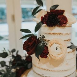 The Pin Bakery - Simple & elegant with deep, moody florals.