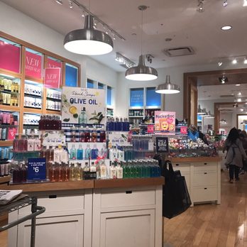 Bath & Body Works - Cosmetics & Beauty Supply Near Me - Atlanta, Georgia Bath & Body Works - Cosmetics & Beauty Supply Near Me - Atlanta, Georgia