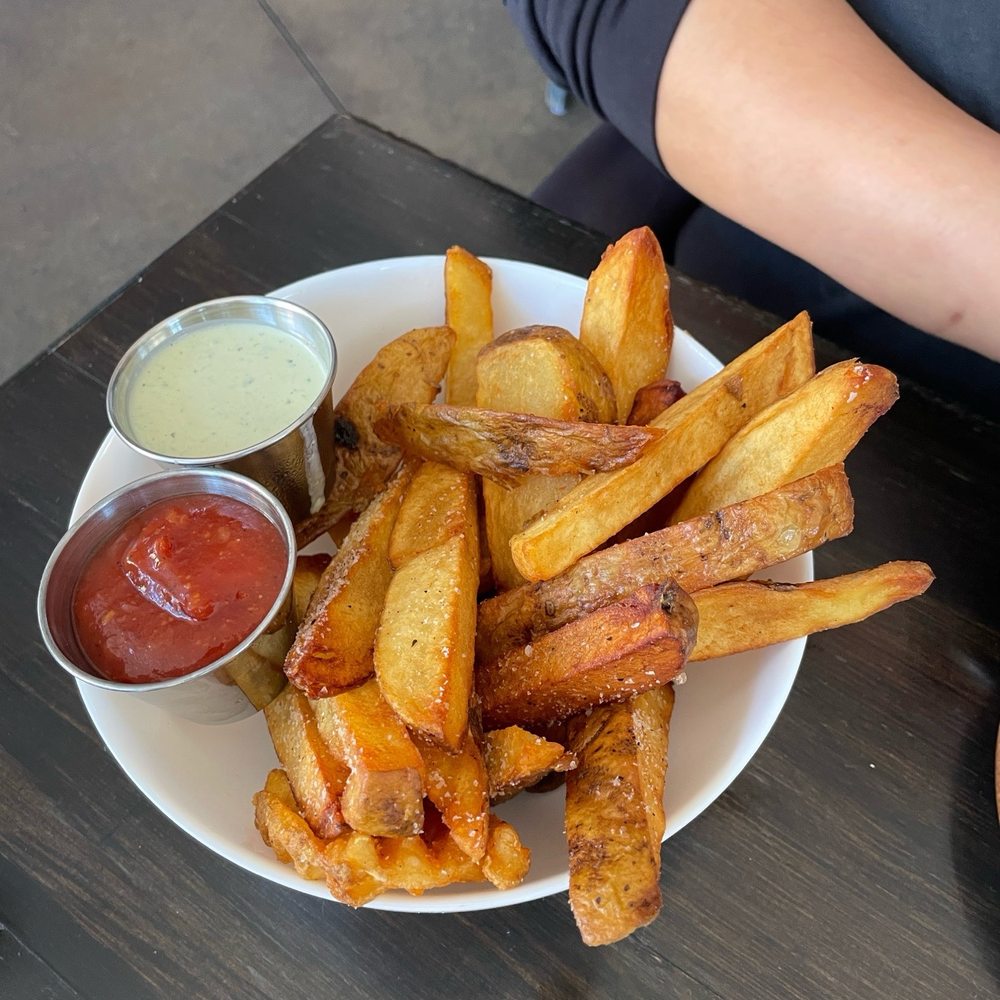 Bosscat Kitchen & Libations - Bosscat Fries....Looks good, but wish it was a little more fried and crispier - Bars Near Me - Orange, California Bosscat Kitchen & Libations - Bosscat Fries....Looks good, but wish it was a little more fried and crispier - Bars Near Me - Orange, California